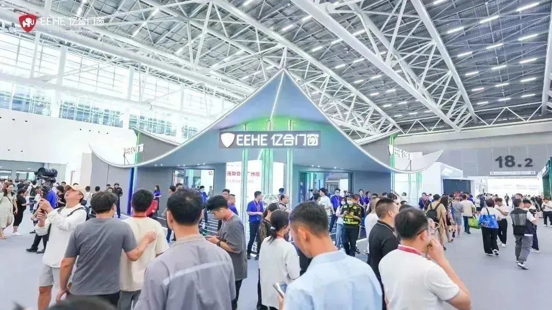 直擊2023廣州建博會現(xiàn)場，億合門窗以實(shí)力出圈，全新形象展廳人氣爆棚！
